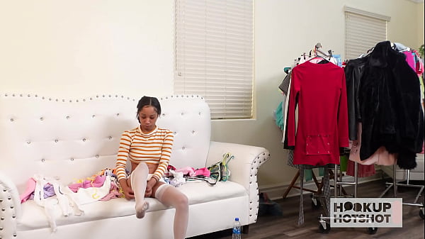 Petite alicia reign is addicted to bryan gozzling's rough fucking 