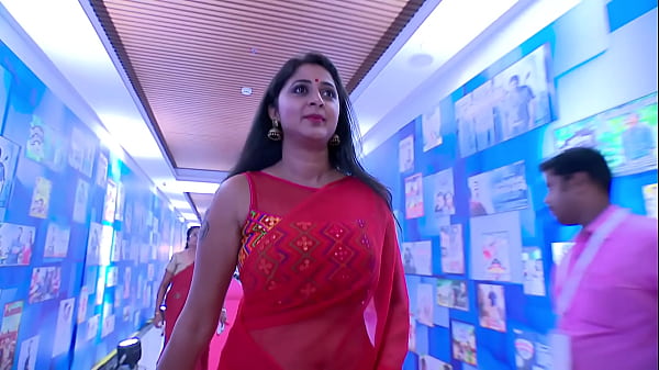 Actress Kanika Hot Sexy Big NavelShow inSaree