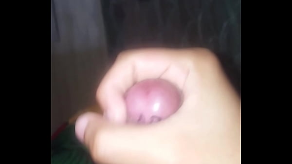 Play MP4 - Gozando muito pensando na novinha rabuda