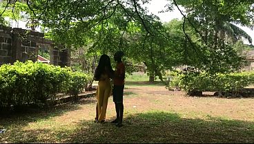 Nonton Enugu Spa Attendant Gets Caught Off Guard By Bbc In The Backyard Creaming On His Dick thumbnail