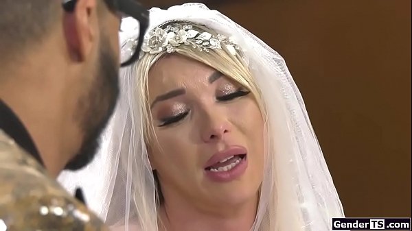 Busty Tgirl bride Aubrey Kate is getting hard on her weddingplanner.She lifts up her dress and lets him suck her hard cock and she anal rides cock 