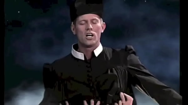 The priest and the 2 fuck at the cemetery 