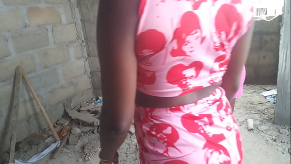 Play MP4 - Two girls got fucked in uncompleted building