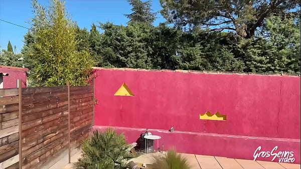 Nonton Lisa, Blonde Aux Gros Seins, Veut Deux Bites Pour La D&eacute;truire thumbnail