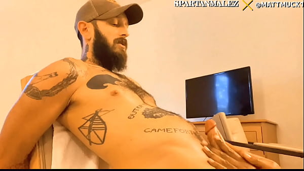 Play MP4 - MATT MUCK GETS EDGED &lpar;PREVIEW&rpar; &commat;MATTMUCK1