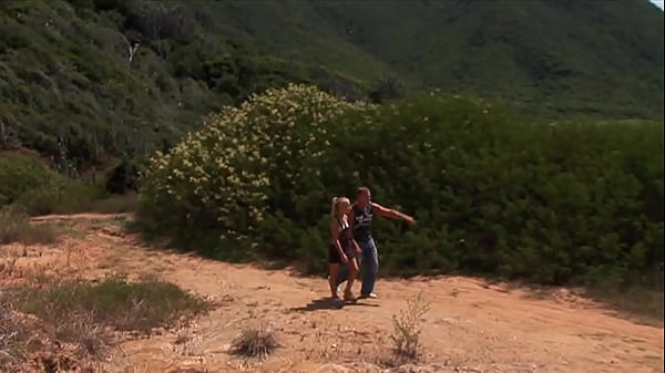 Nonton Eva Niev Swallows Two Loads After Getting Double Penetrated thumbnail