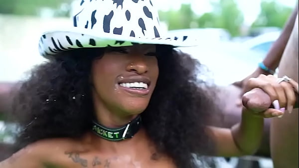 Rodeo Time Blowjob thumbnail