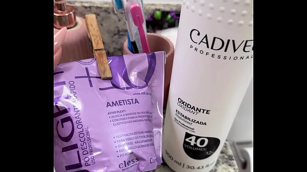 Domingo dia de deixar os pelinhos todos dourados , daquele jeitinho! E claro que no meu vip postei toda peladinha