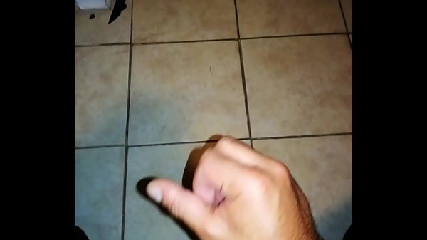 Nonton Soltando Mucha Leche thumbnail