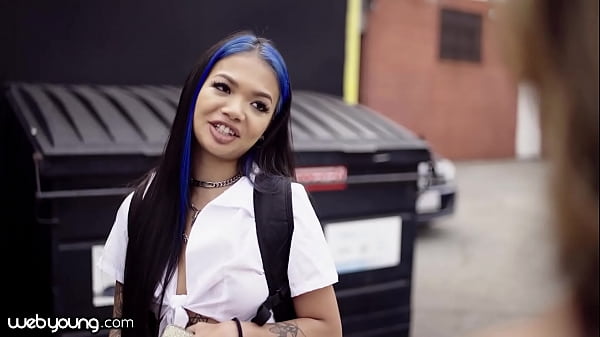 Play MP4 - WY Pleasuring My Bully So She Won't Tell My Secret At The College