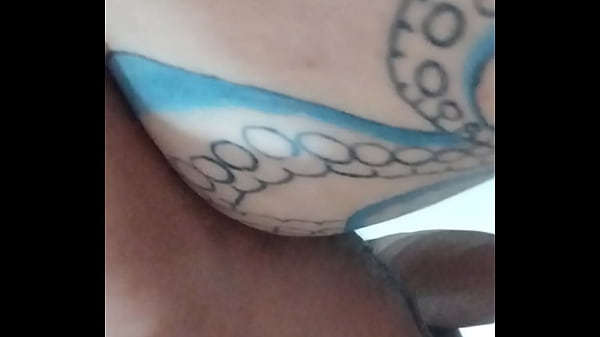 Entro a una habitaci&oacute;n de un hotel y me coje un desconocido 