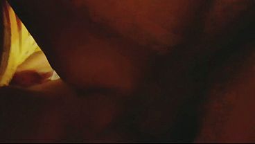 Alfin la vecina infiel se dej&oacute; coger en cuatro 