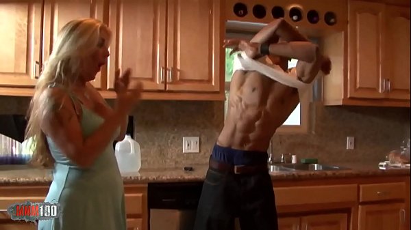 Play MP4 - Big black cock for the hairy bush of a busty MILF