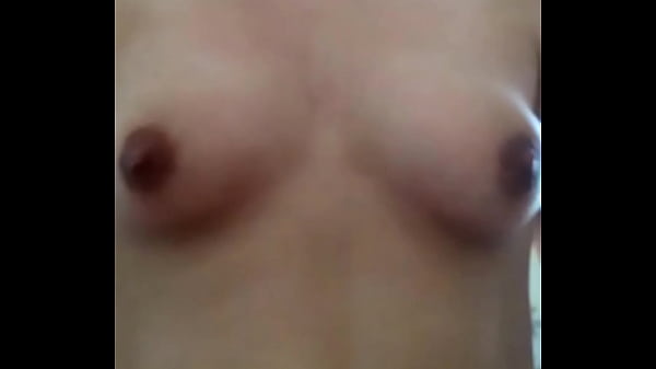 Me penetra por el culo mientras tengo juguete en el co&ntilde_o