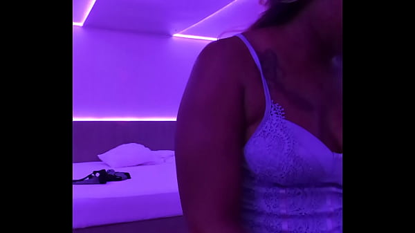 Naejaeteases_on pole_after putting onbling