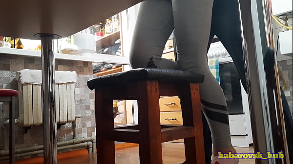 Play MP4 - Husband showered and wife fucked best friend