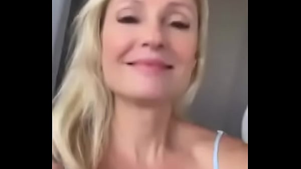 Nonton Est&atilde;o Preparados Pra Essa Super Novidade? Decidi Abrir Algumas Vagas Pra Experimentar Fazer V&iacute;deo Chamada! Quem Tiver I ... thumbnail