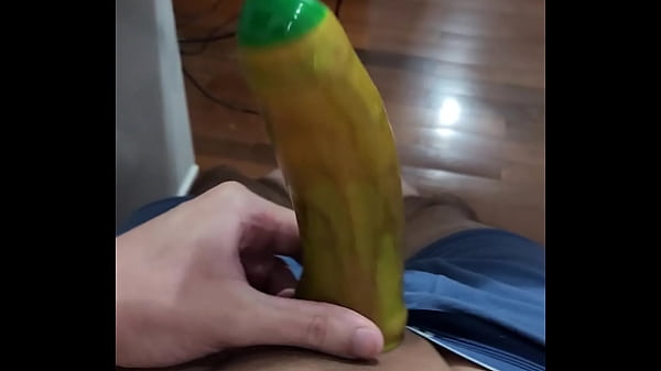 Play MP4 - PUNHETA COM A CAMISINHA DO BRASIL