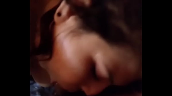 Play MP4 - Me calientan mucho sus ricas mamadas