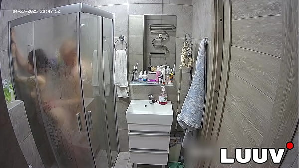 Luuv quick sex in the shower for young couple abbadon and kareflore 