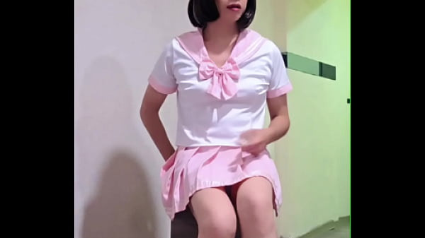 人妖婷萱在学校走廊户外肛交。 thumbnail