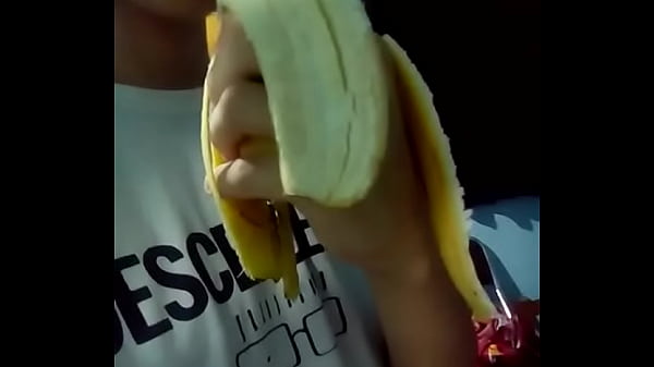 Chupando banana, asi se hace