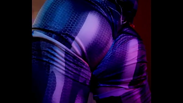 Venom Cosplay Ripping Suit thumbnail