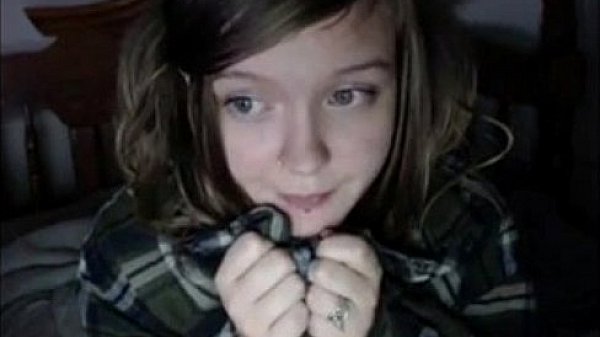 Busty natural amateur teen shows her tits 