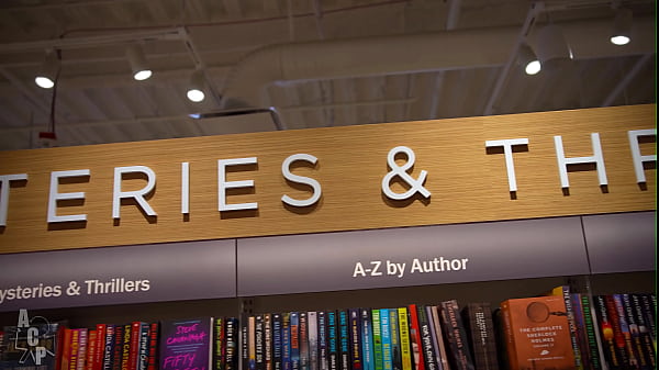 Rising bbw star looking stunning in las vegas 