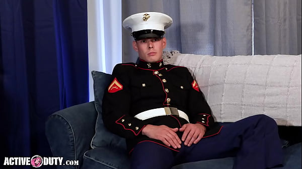 Debutting Solo Hunk Mac 