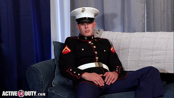 Play MP4 - ActiveDuty - Introducing Sexy Marine Corp Mac