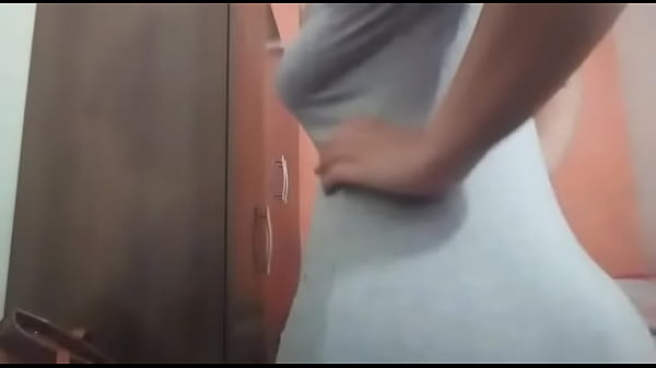 Play MP4 - Eu exibindo meu bund&atilde;o de vestidinho