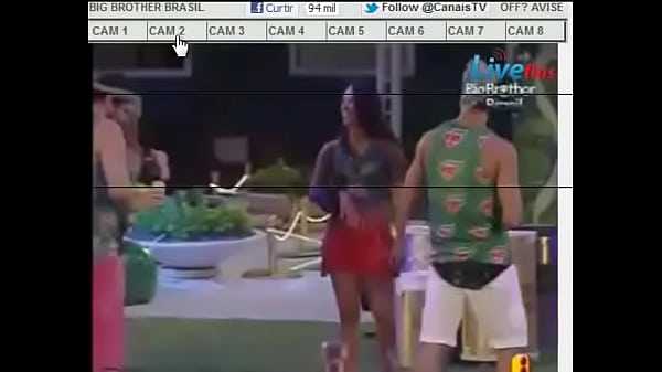 Yuri e Laisa fazem_sexo sob o edredom no quarto do_liÂ der 16 02_2012