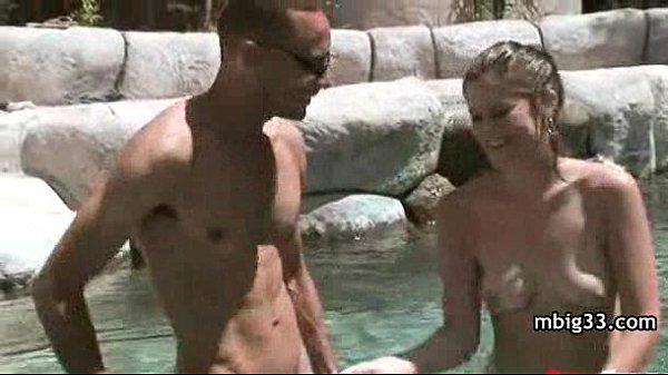 Oiledup hottie fucksa big black cock