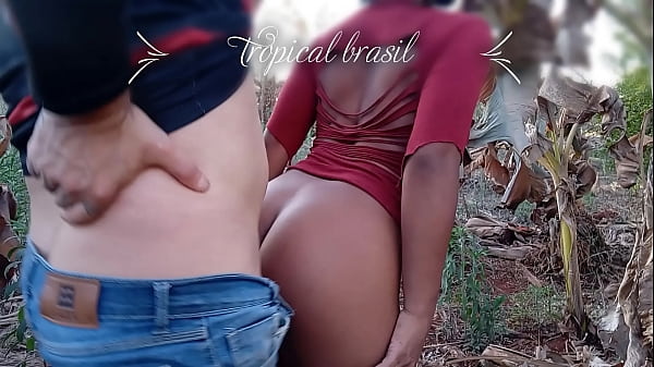 O AMIGO_DO MEU COROA VEIO EM CASA COMPRA ALFACE E ME FODEU GOSTOSO ONSTA_DELA