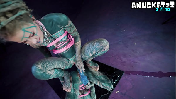 Trippy hippies pip squeak and ass toy fun 