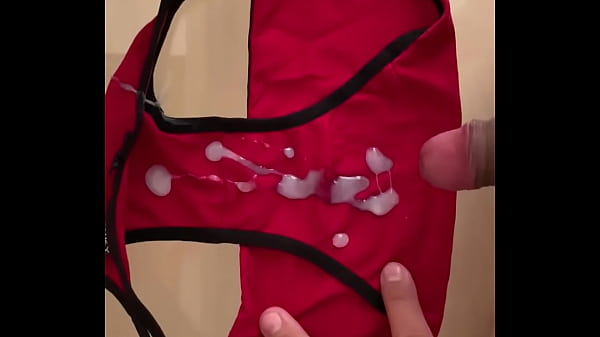 Bắn tinhlên quần lót Tuky