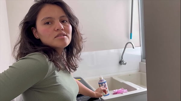 Play MP4 - En la ventana no&excl;&excl; Se van a dar cuenta que me gustan las lesbianas&excl;&excl;