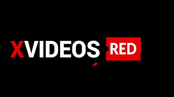 Nonton Stripping Under The Shower thumbnail