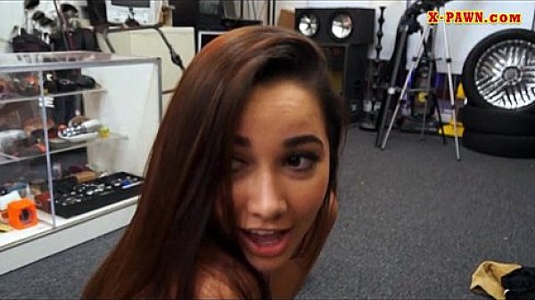 Amateur girl trades her pussy with money to buy new books 