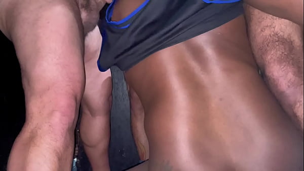 HOMENS DO SIGILO EM ORGIA NO GLORY HOLLE 