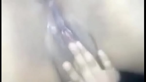 Me masturbo_con mi novio