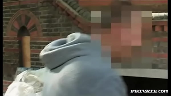 Suzie waits while ioniee finds a man to come and fuck her 