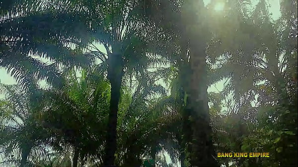 -Mature bbw king's wife insisted that i must fucked her in the bush 