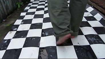 Nonton Milf Pees In A Condom. Lots Of Urine From A Mature Pussy. thumbnail