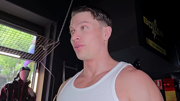 Play MP4 - Raw Spicy Barkeep &lbrack;Free Soft first 3 mn&rsqb;