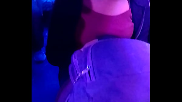 Chibola tiene enormes senos 