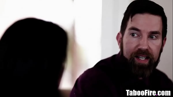 Golddigger bitch anal fucked by boyfriend &his millionaire stepdad