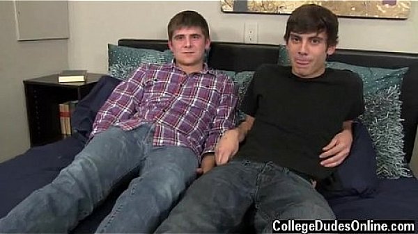 Gay video Zaden and Trent get lubricated up as Trent gets in position 