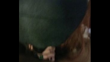 Elchicodelpeinadofollador sexo_oral hediondo con mucha_saliva_chorreando